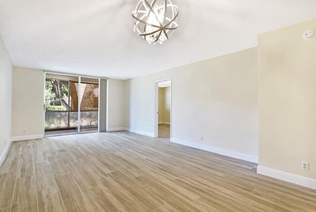 Building Photo - 4500 N Federal Hwy