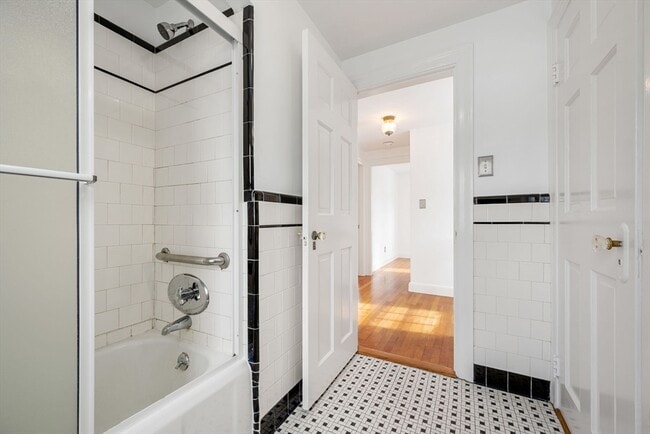 Building Photo - 159 Payson Rd