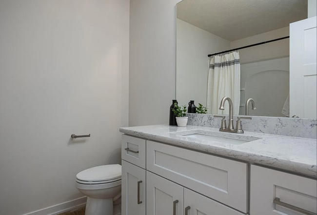 Building Photo - 11704 S 125th St