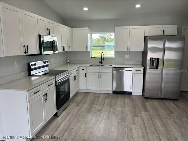 Building Photo - 7213 Ancha St