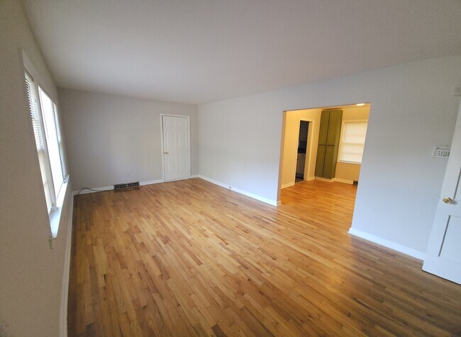 Building Photo - 4438 Harbin St