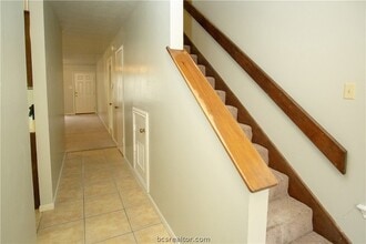 Building Photo - 1801 Woodsman Dr