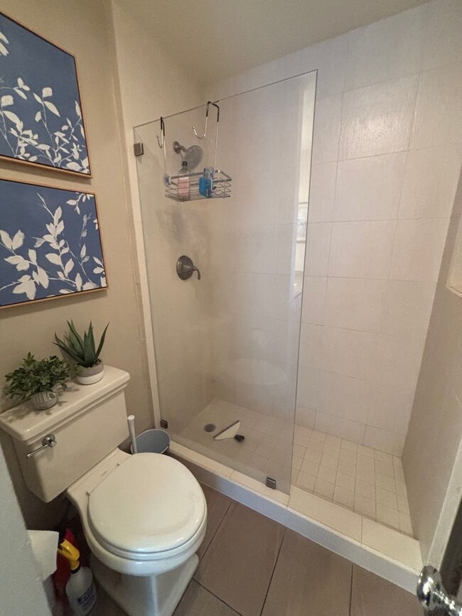 Building Photo - Ocean View Condo in Monterey 1 Bedroom/1 Bath