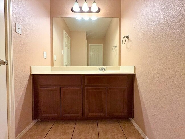 Building Photo - 9709 Gessner Dr