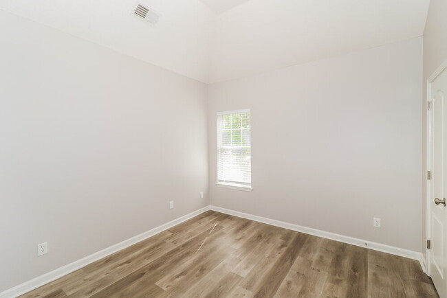 Building Photo - 1055 Duomo Cove