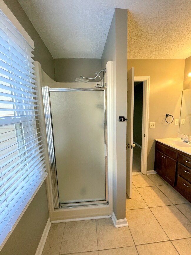 Building Photo - 6930 Steeplechase Dr NW