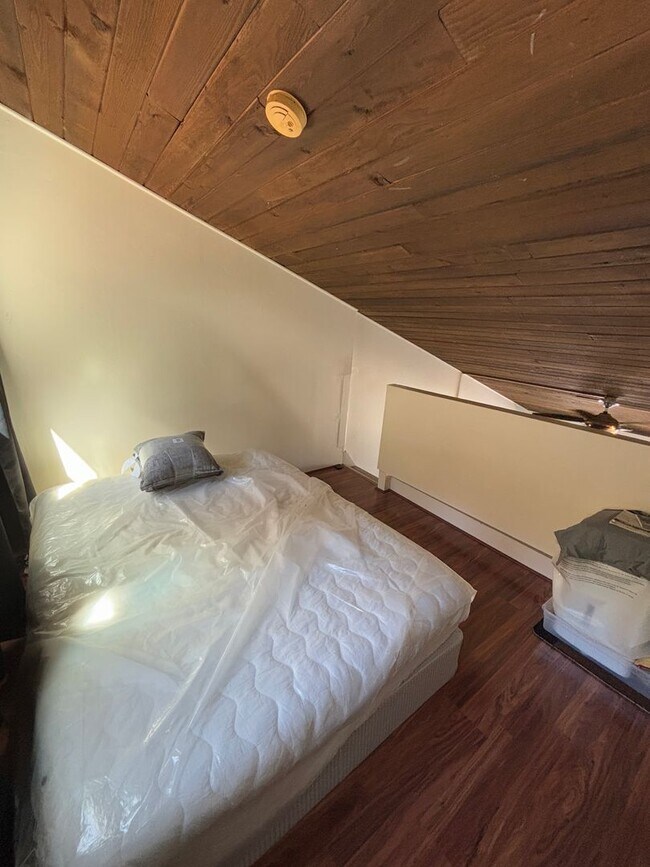 Building Photo - Makaua Village - Kaaawa - 1 Bdrm/1 Bath/1 Prkg - $2,100