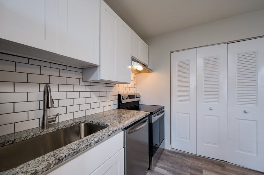 West Park Townhome Apartment 65 North St Mc Sherrystown PA 17344