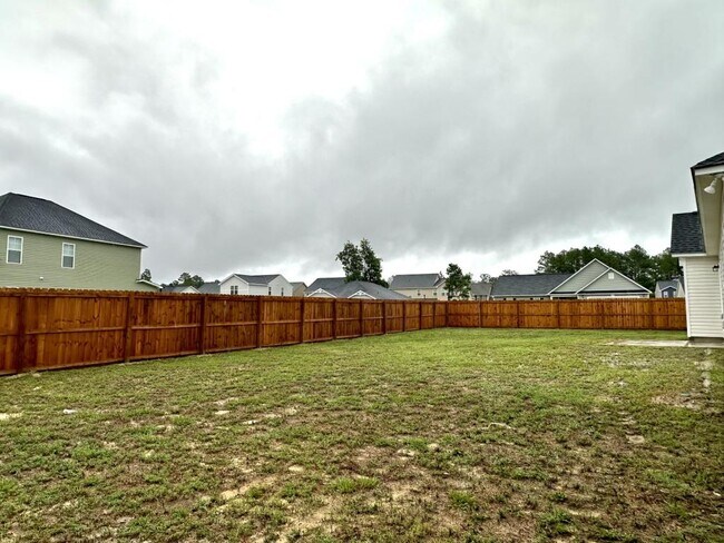Building Photo - 2102 Roadster Pony Ln