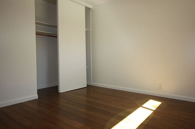 Building Photo - 3 Bedroom home for Rent