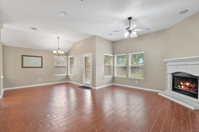 Building Photo - Charming Missouri City house in Sienna Com...