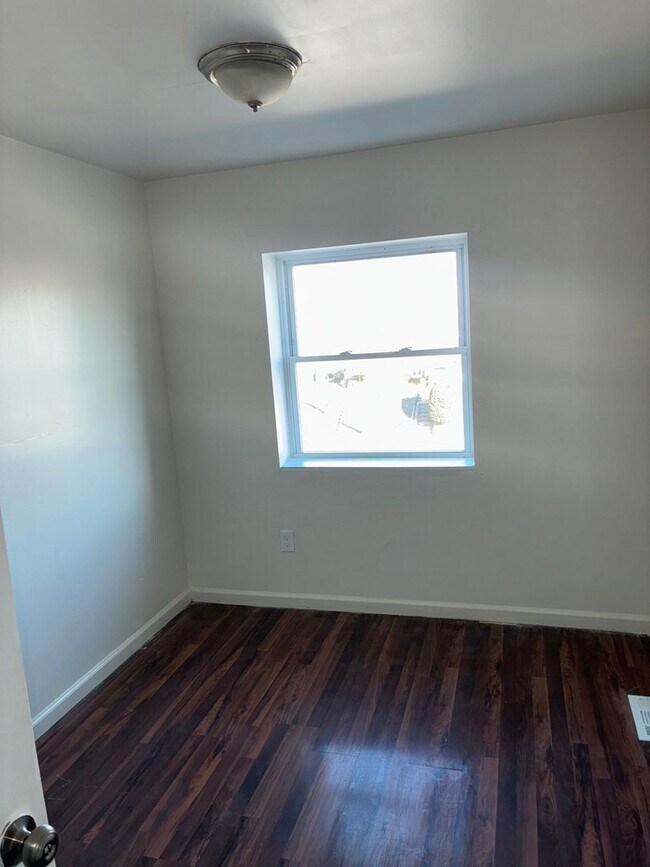 Building Photo - 3703 Edmondson Ave