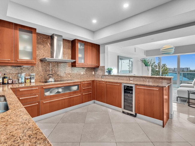 Building Photo - 1600 S Ocean Blvd