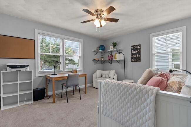 Building Photo - Furnished 4 bedroom Near NOB