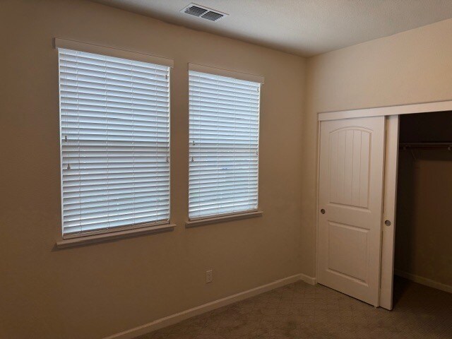 Building Photo - 3936 Purple Finch Ln