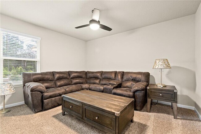 Building Photo - 6028 Creek Side Trl