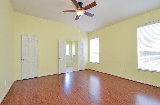 Building Photo - 20110 Goss Hollow Ln