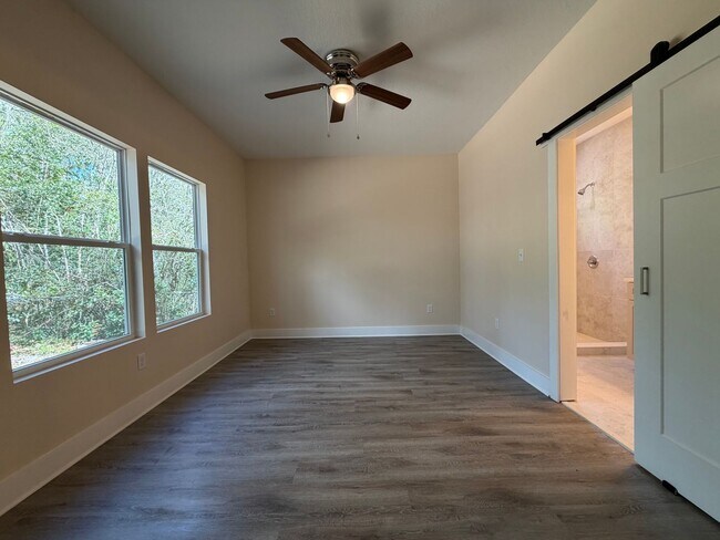 Building Photo - 4409 NW 31st Ave