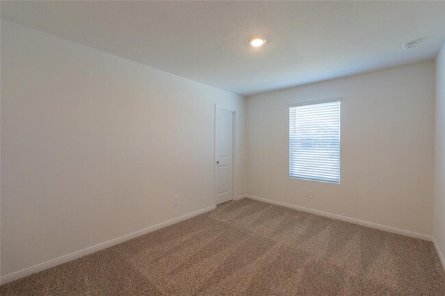 Building Photo - 223 Las Lomas Dr