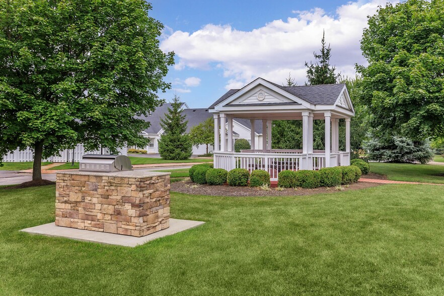 Building Photo - The Village of Western Reserve Apartments