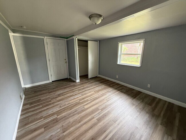 Building Photo - 1609 Armand Dr