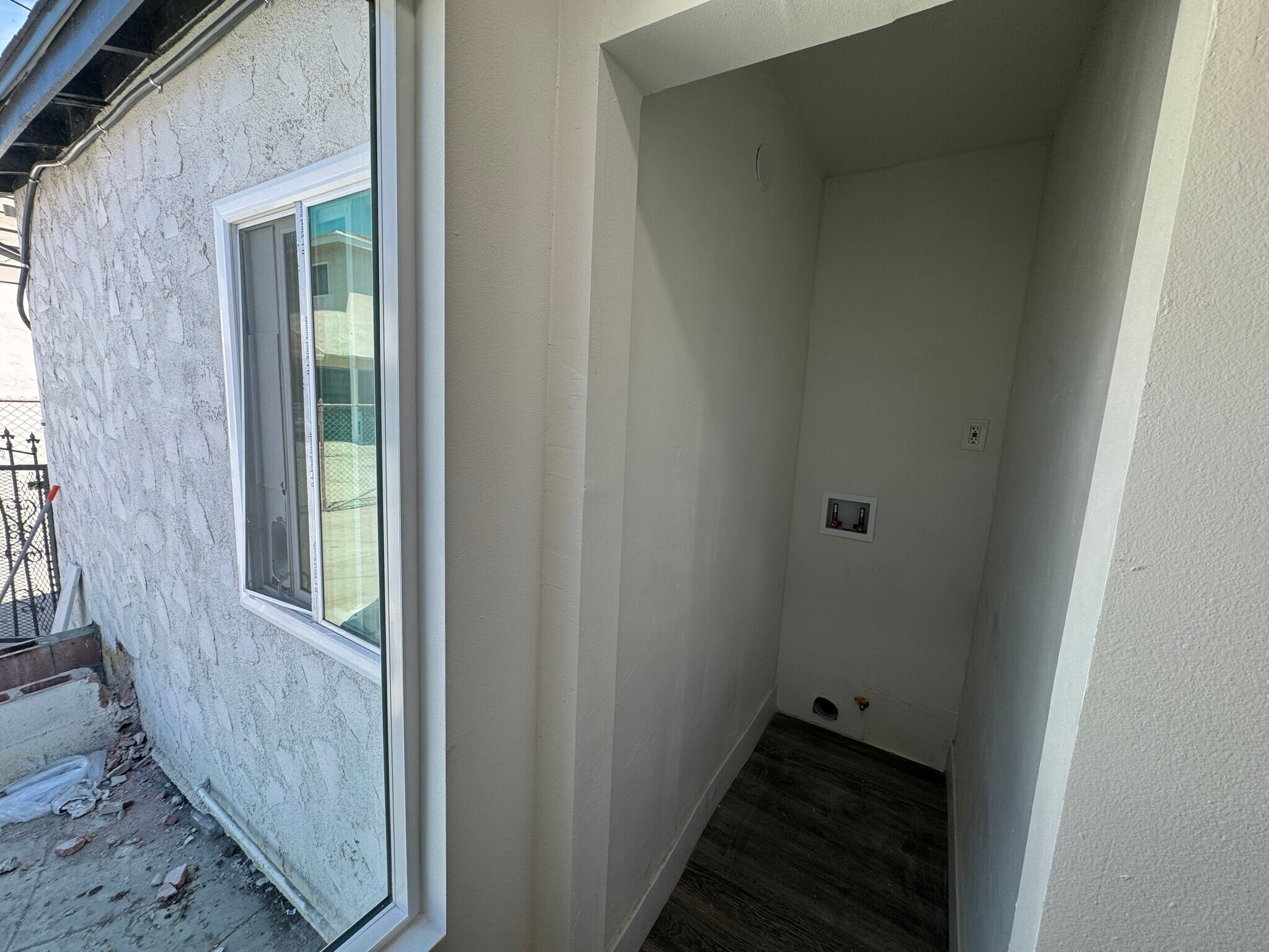 Building Photo - 4107 Shirley Ave