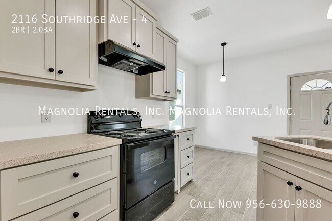 Building Photo - 2116 Southridge Ave