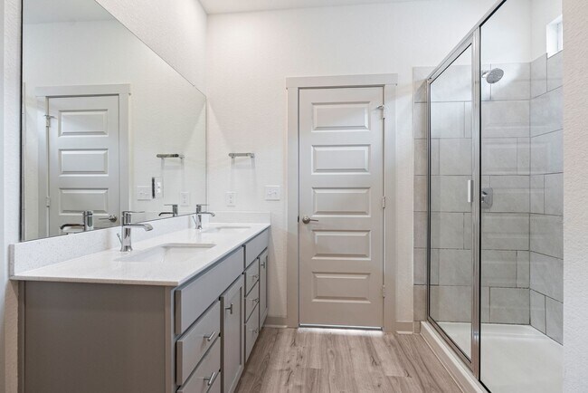 Building Photo - Beautiful 4 bedroom, 2 bathroom home in Pioneer Hill!!!