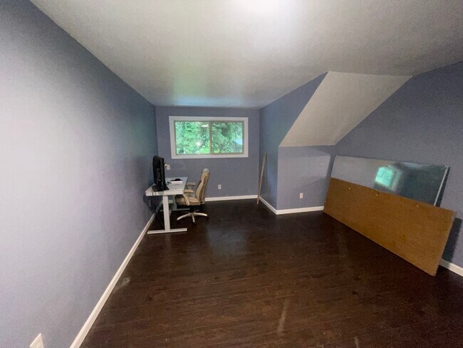 Building Photo - 5002 95th Ave W