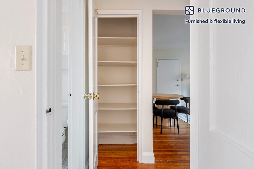 Building Photo - 266 Harvard St