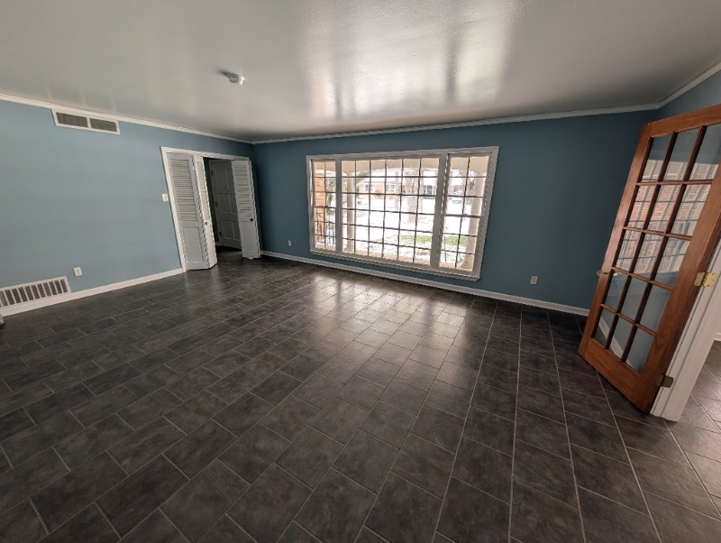 Building Photo - 3001 El Camino Dr