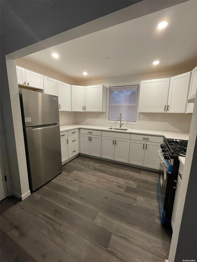 703 S Broadway 703 S Broadway Lindenhurst NY 11757 Apartment Finder