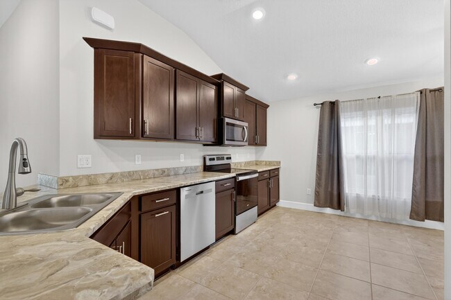 Building Photo - 8118 Merano Ave