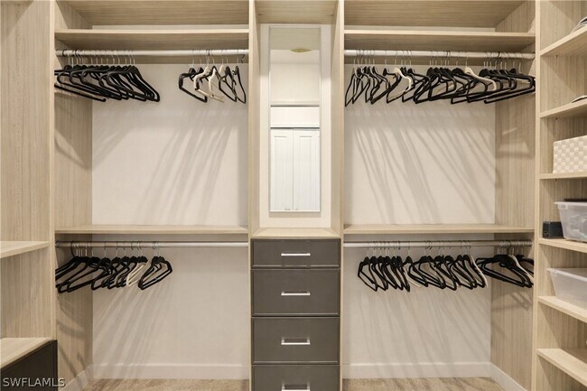 Building Photo - 13615 Blue Bay Cir