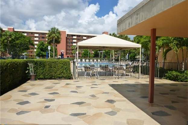 Building Photo - 2450 DC Country Club Boulevard