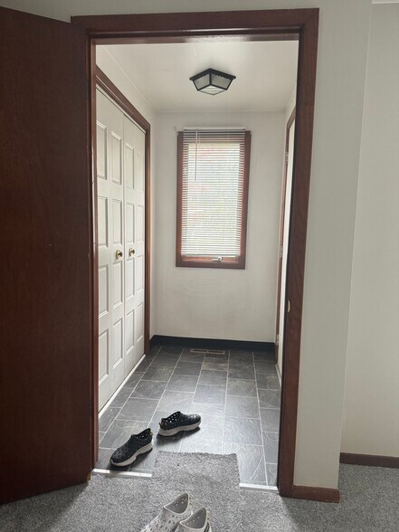 Mud Room - 17 Sunshine Dr