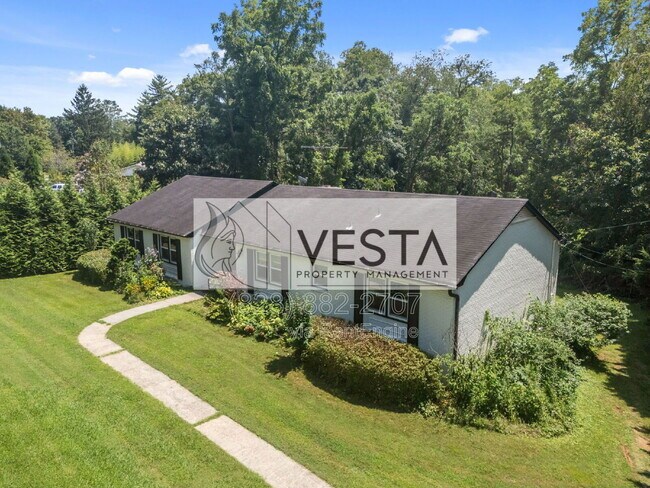 Building Photo - 90 Knob Hill Rd