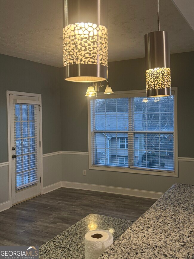 Building Photo - 1221 River Rush Ln NE