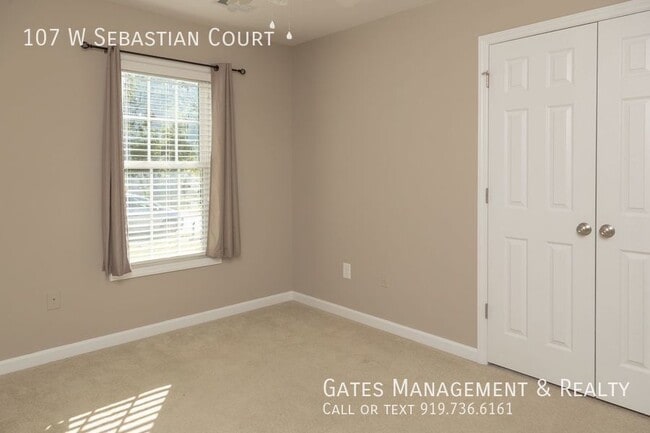 Building Photo - 107 W Sebastian Ct