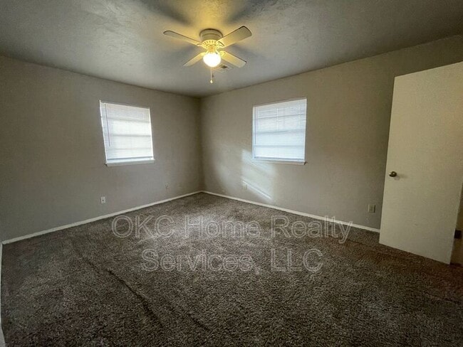 Building Photo - 3603 Willow Springs Dr