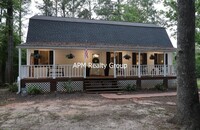 Building Photo - Private Country Feel Close to Downtown Chapin