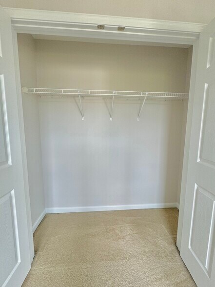 Bedroom 1 closet - 25530 Joy Ln