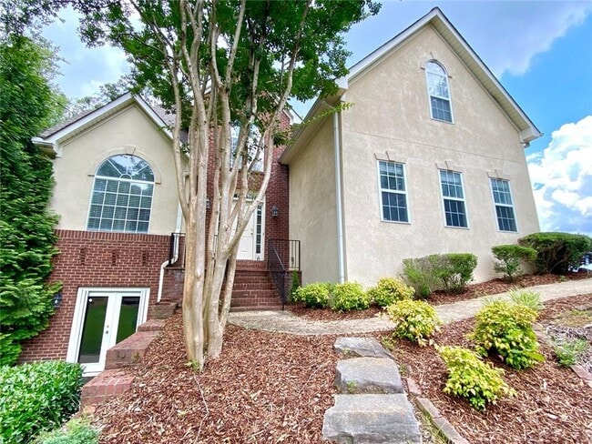 Primary Photo - 5923 Rosie Ln SE