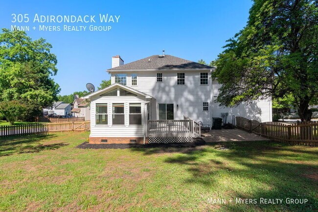 Building Photo - 305 Adirondack Way