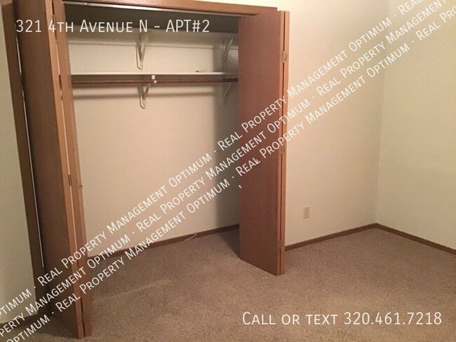 Building Photo - 321 4th Ave N