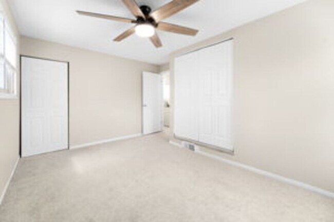 Building Photo - 32015 Ottawa St