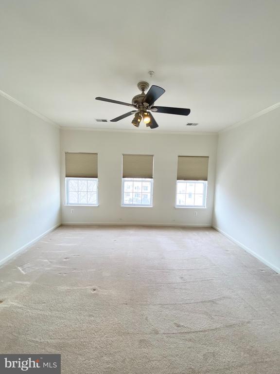 Building Photo - 2663 Manhattan Pl