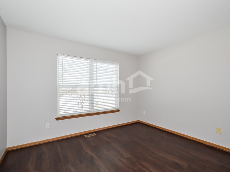 Building Photo - 1031 Misty Landing Ct