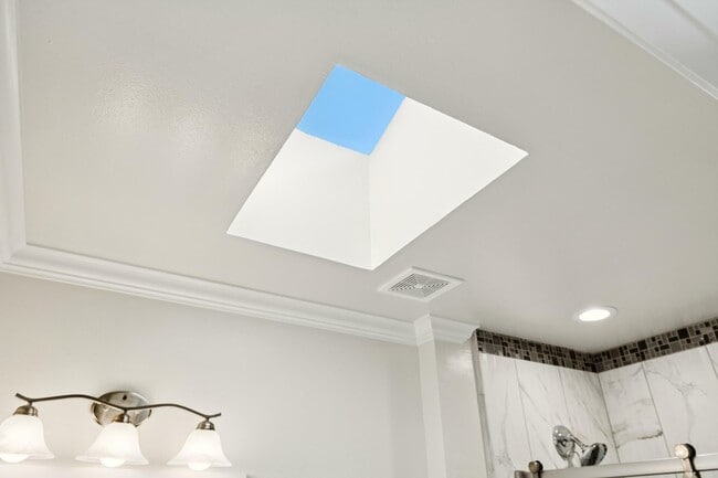 Building Photo - 2016 Fairmont Dr