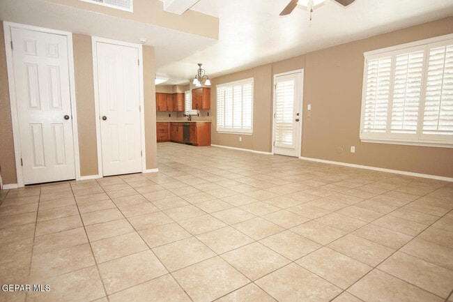 Building Photo - 3037 Tierra Agave Dr